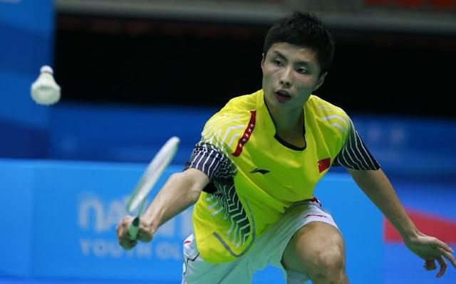 足球欧洲俱乐部频繁爆冷，球迷：本赛季太刺激