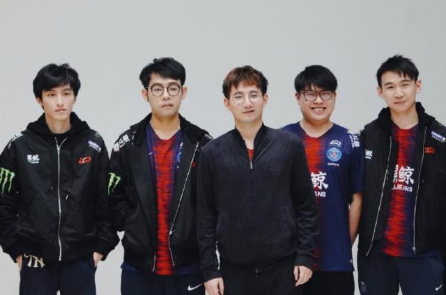 精彩图集 ｜ 2025“冯珊珊杯”国际青少年高尔夫球锦标赛冯珊珊交流会及教学活动举行