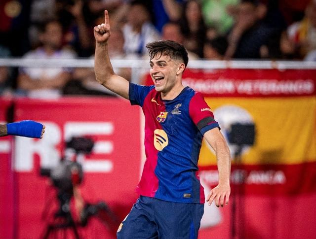 特雷杨训练观看手机自己是否已被交易 特雷杨训练观看手机自己是否已被交易